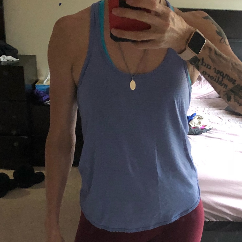 Lululemon 105 degree singlet